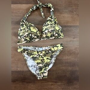 Venus camouflaged bikini-Top D bottoms 8 hardly worn
